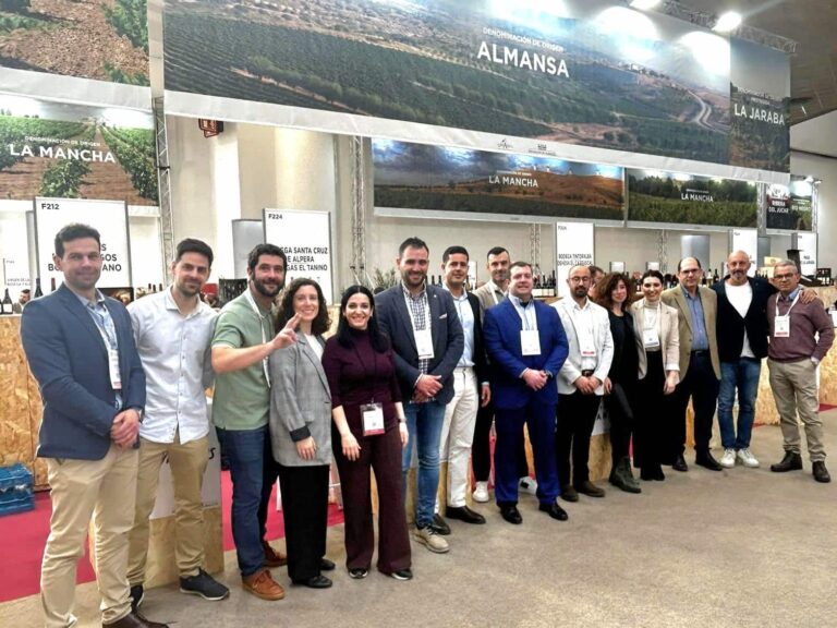Impulso a la Proyección Nacional e Internacional de los Vinos de la D.O. Almansa por la Diputación de Albacete Tras Su Éxito en la Barcelona Wine Week