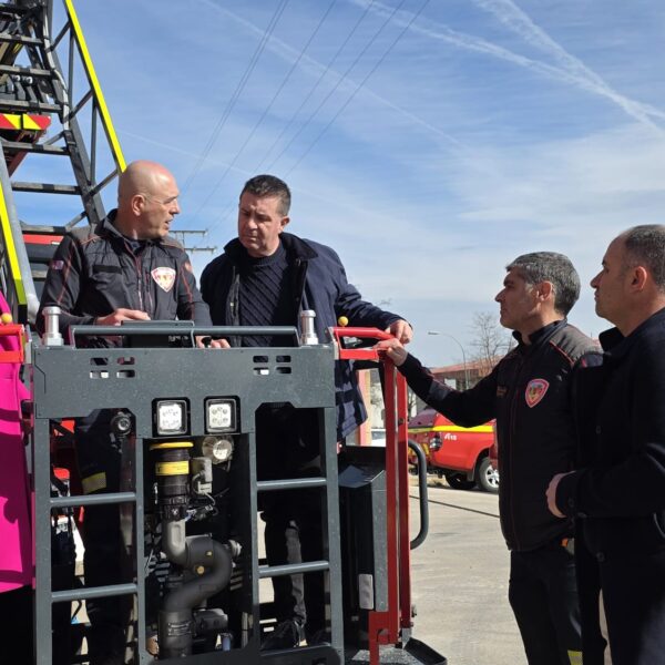 Inversión de 1,79 millones de euros para la ampliación de la flota del SEPEI con dos nuevos vehículos autoescaleras por parte del Gobierno Provincial