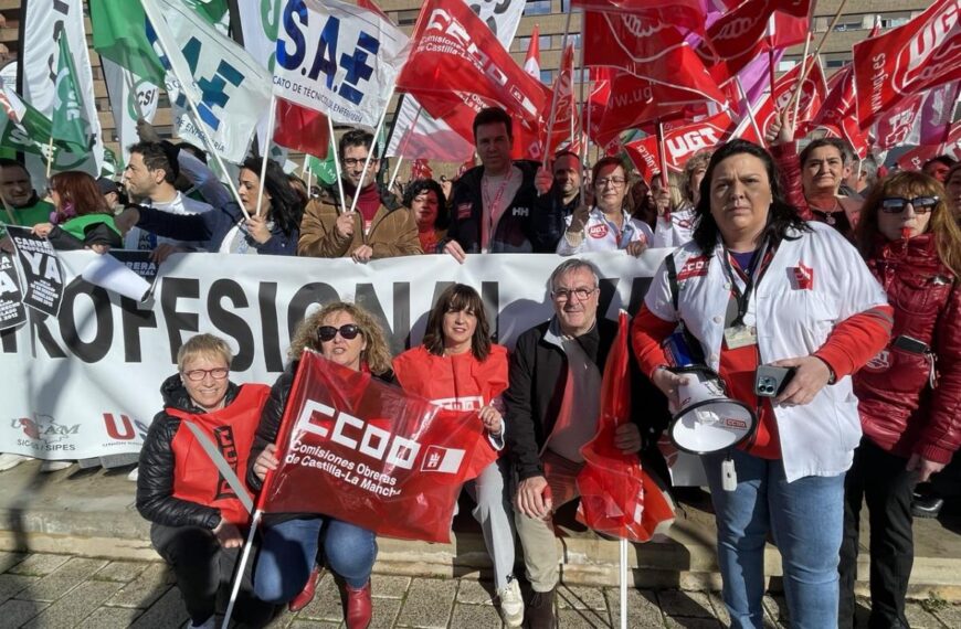 Masiva Protesta del Personal del SESCAM en Albacete Exige a Page la Recuperación Inmediata de la Carrera Profesional