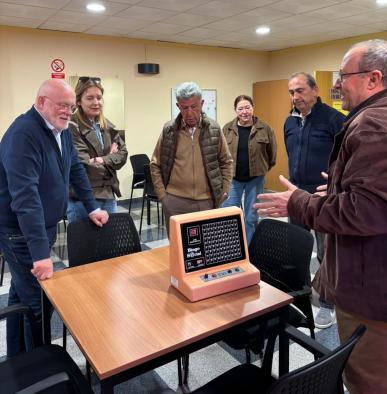 Contribución regional para equipar sala de mayores en Alpera ante demandas de la Asociación de Jubilados y Pensionistas