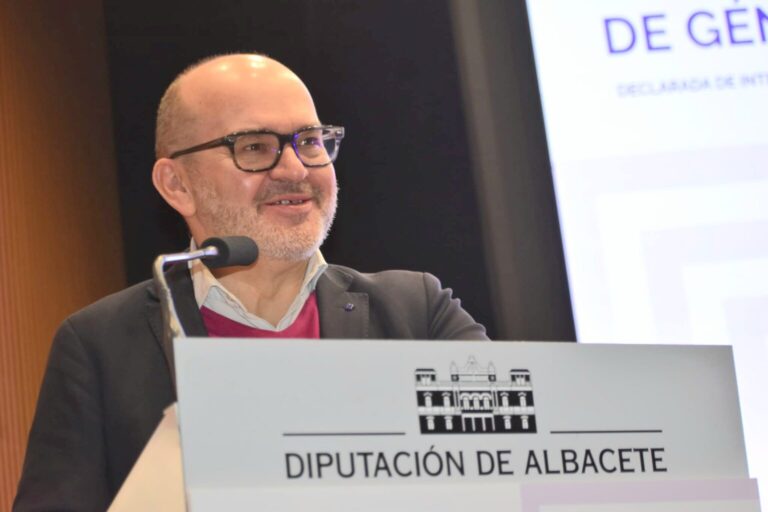 Diputado de Sanidad destaca la dedicación de la Diputación de Albacete en combatir la violencia de género adolescente en la II Jornada de SATSE