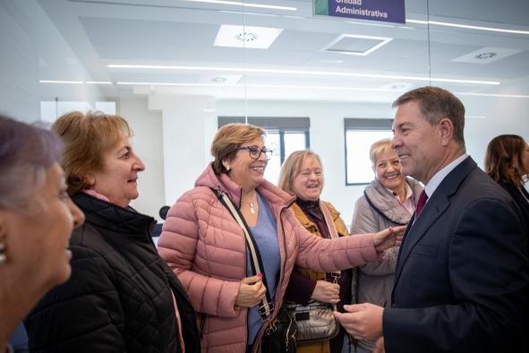 García-Page Anuncia que el Servicio de Oncología Radioterápica Estará Completamente Operativo en Todas las Provincias para Mayo