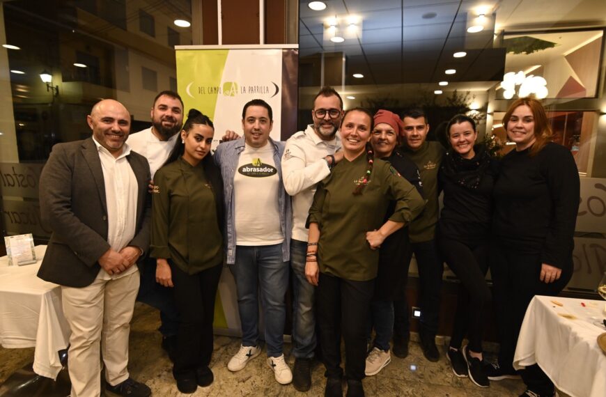 Inauguración del restaurante «La Parrilla de Alcalá» en Alcalá del Júcar