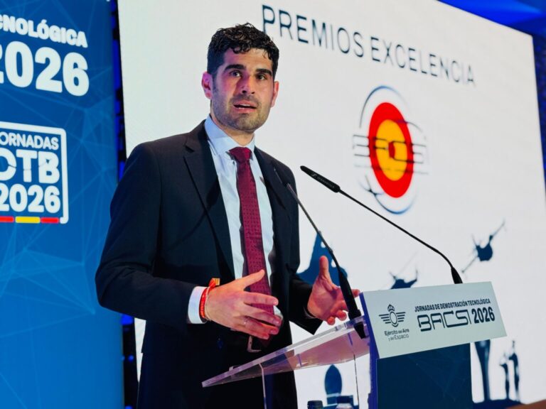José González Destaca la Cooperación como Impulso Esencial para el Futuro de la Tecnología en una Era Global Crítica