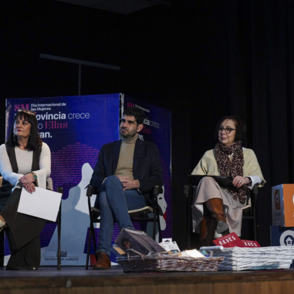 La ‘Revolución Digital Senior’ llega a Pozohondo con el apoyo de la Diputación de Albacete para acercar la tecnología a los mayores del medio rural