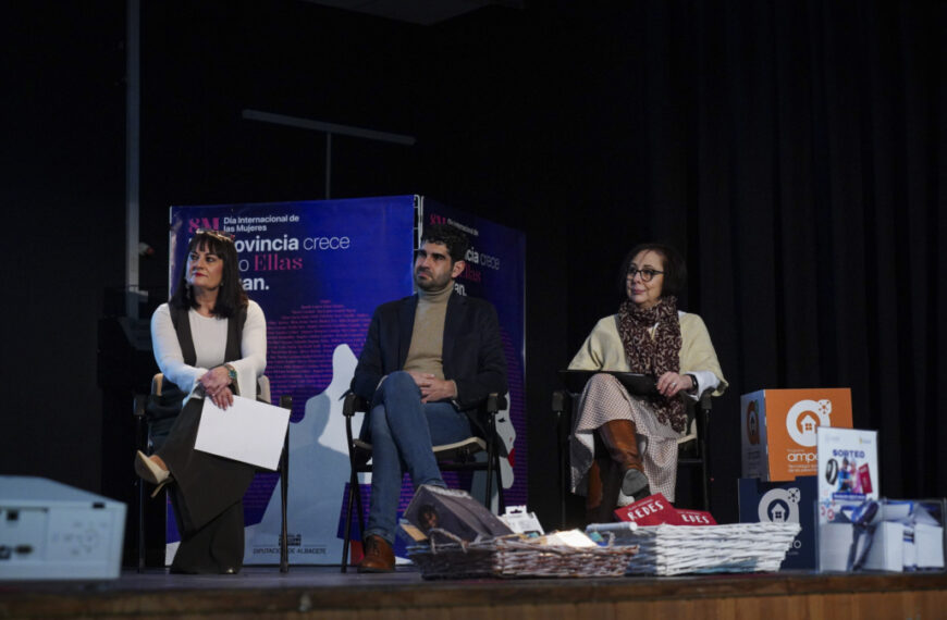 La ‘Revolución Digital Senior’ llega a Pozohondo con el apoyo de la Diputación de Albacete para acercar la tecnología a los mayores del medio rural