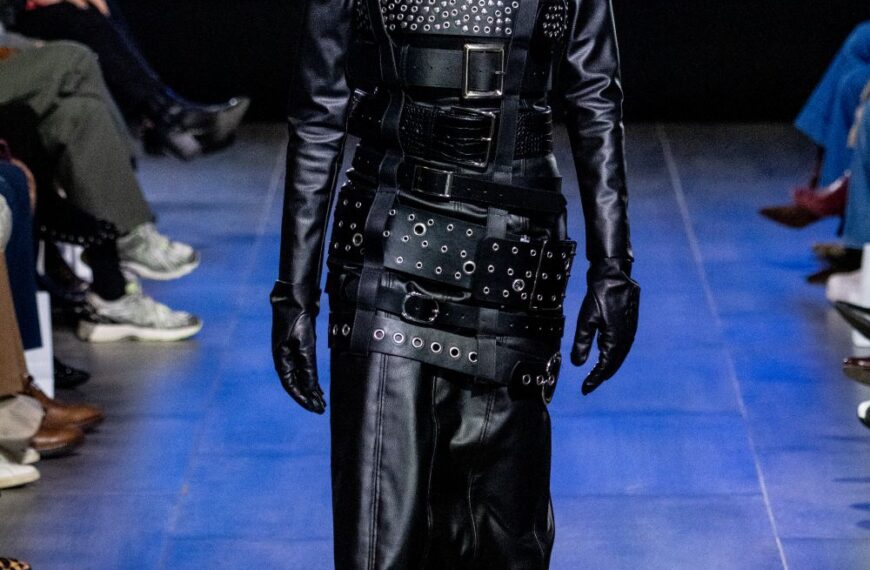 La albaceteña María Paula Trigueros debuta en la Mercedes-Benz Fashion Week Madrid con la colección “El Renacer”