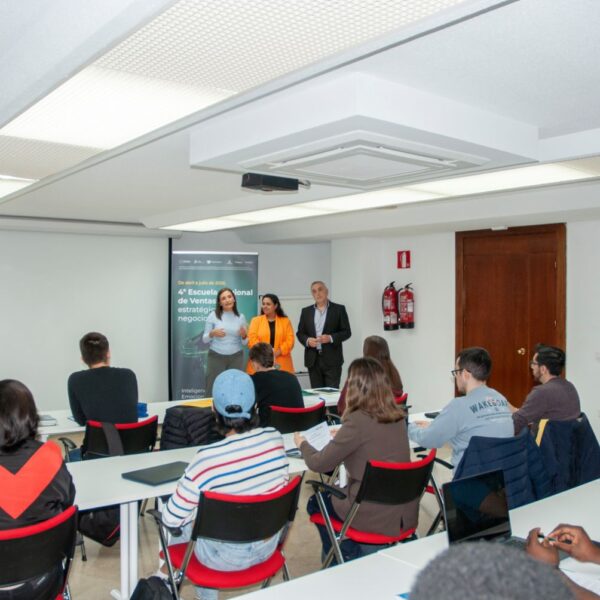 La Escuela Regional de Ventas de Fundación Globalcaja apuesta por el futuro de los jóvenes