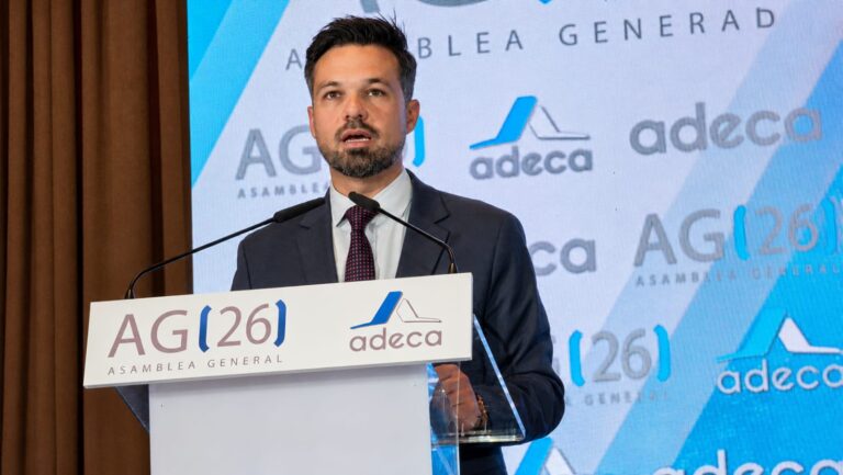 Miguel Zamora refuerza el compromiso de la Diputación con la industria y el sector cuchillero de Albacete