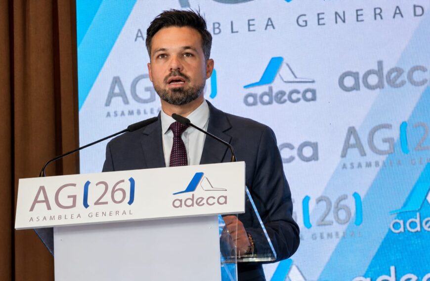 Miguel Zamora refuerza el compromiso de la Diputación con la industria y el sector cuchillero de Albacete