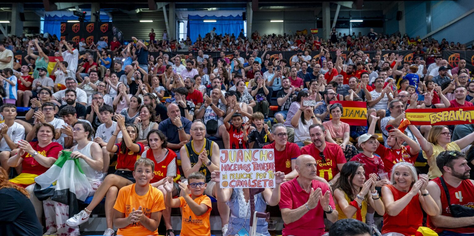 Los campistas del Campus Órbita verán España vs Dinamarca en La Caja Mágica