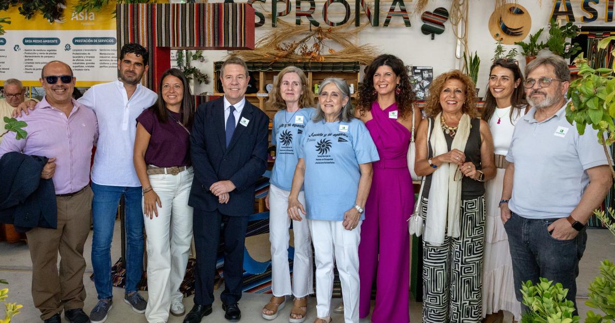 García-Page visita la Feria de Albacete por el Día de las Personas con Discapacidad, con 159 millones de euros en políticas de discapacidad