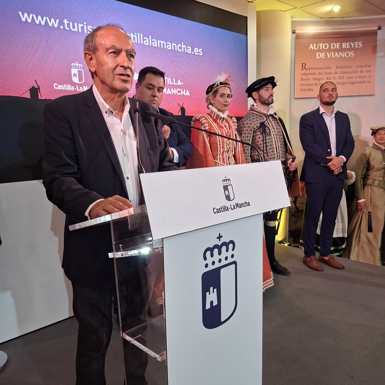 ‘Villapalacios 1552’ llena el stand de la Junta en la Feria de Albacete y anuncia una recreación conjunta con otros cuatro pueblos